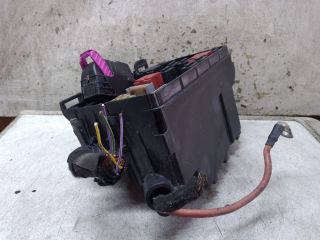 bontott OPEL CORSA D Biztosítéktábla Motortér