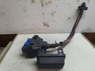 bontott OPEL CORSA D Biztosítéktábla Motortér