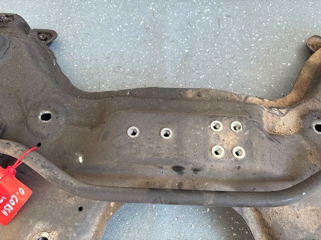 bontott OPEL CORSA D Első Bölcső