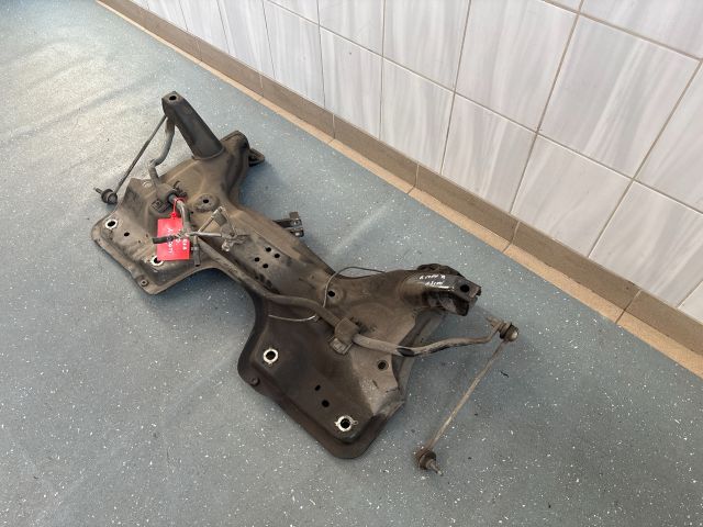 bontott OPEL CORSA D Első Bölcső