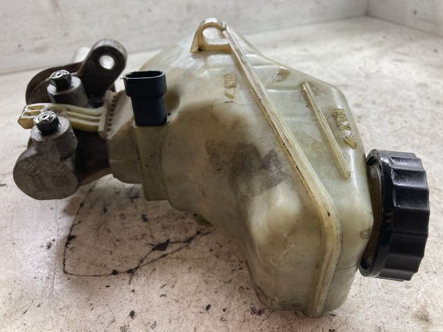 bontott OPEL CORSA D Főfékhenger