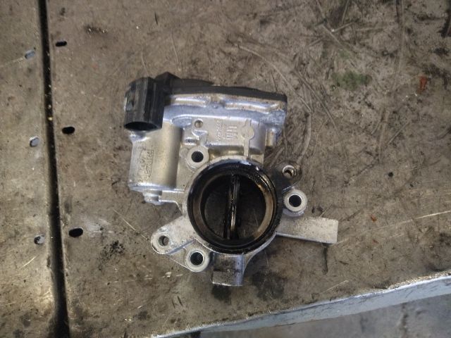 bontott OPEL CORSA D Fojtószelep (Elektromos)