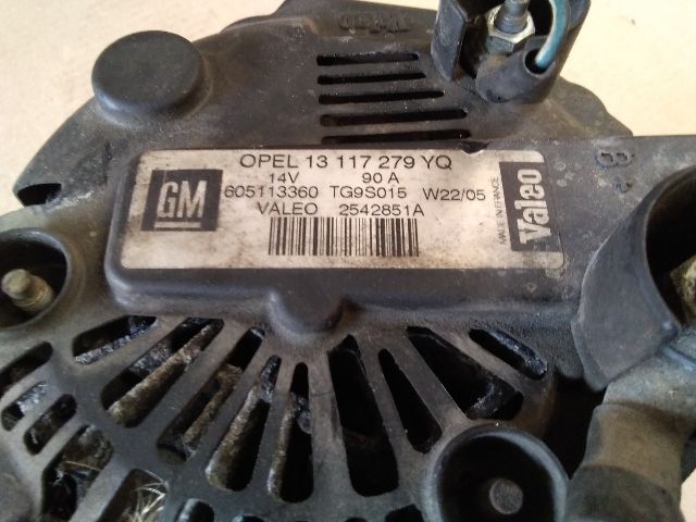 bontott OPEL CORSA D Generátor