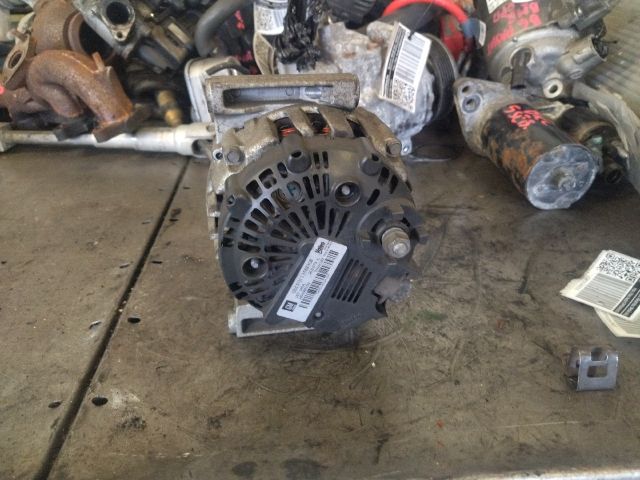 bontott OPEL CORSA D Generátor