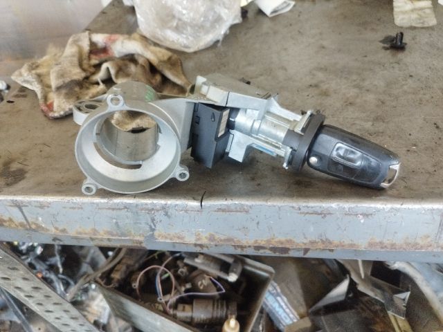 bontott OPEL CORSA D Gyújtáskapcsoló Házzal