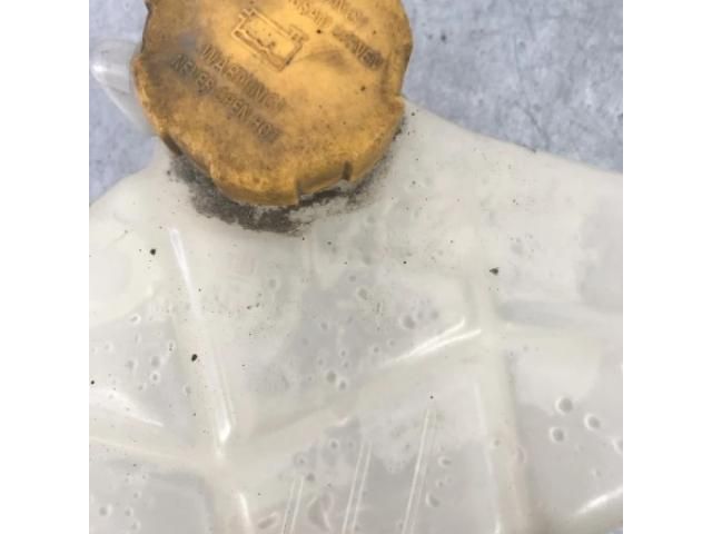 bontott OPEL CORSA D Kiegyenlítő Tartály