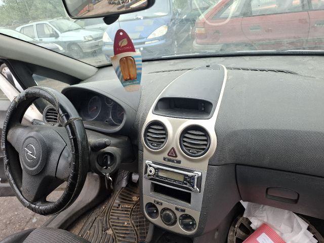 bontott OPEL CORSA D Kilométeróra