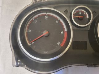 bontott OPEL CORSA D Kilométeróra