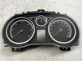 bontott OPEL CORSA D Kilométeróra