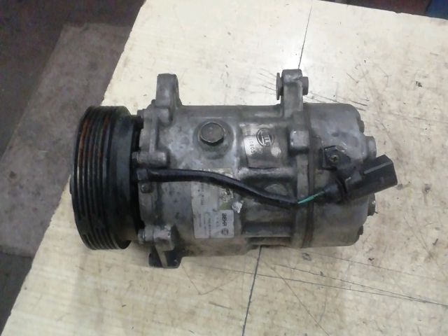 bontott OPEL CORSA D Klímakompresszor