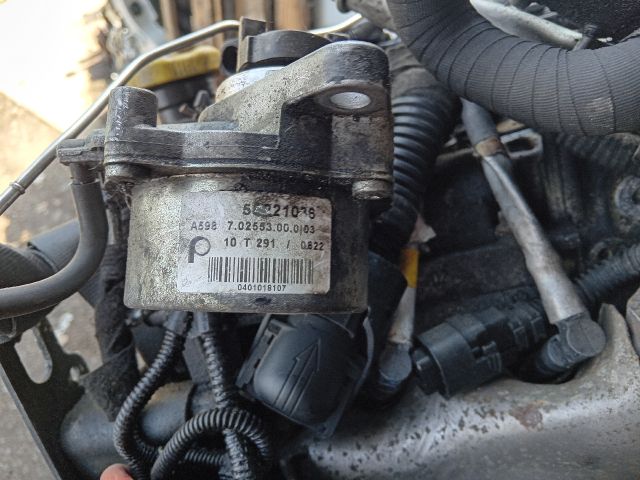 bontott OPEL CORSA D Komplett Motor (Segédberendezésekkel)