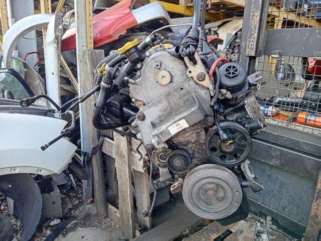 bontott OPEL CORSA D Komplett Motor (Segédberendezésekkel)