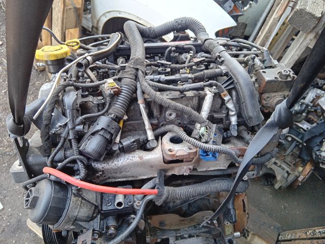 bontott OPEL CORSA D Komplett Motor (Segédberendezésekkel)