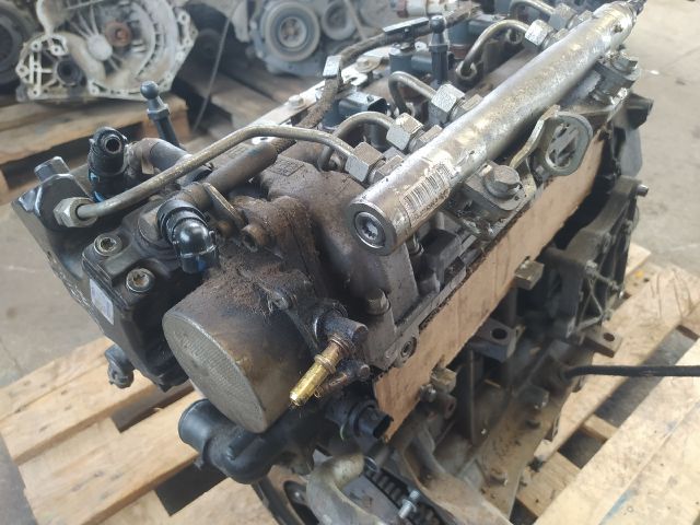 bontott OPEL CORSA D Motor (Fűzött blokk hengerfejjel)