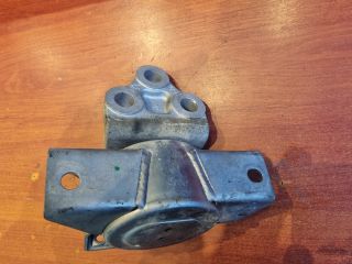 bontott OPEL CORSA D Motor Tartó Bak Bal