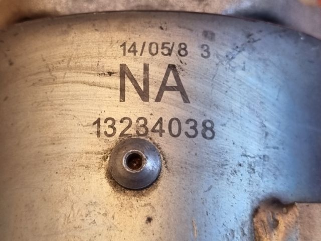 bontott OPEL CORSA D Motor Tartó Bak Bal