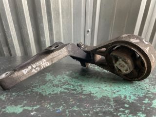 bontott OPEL CORSA D Motor Tartó Bak (Fém)