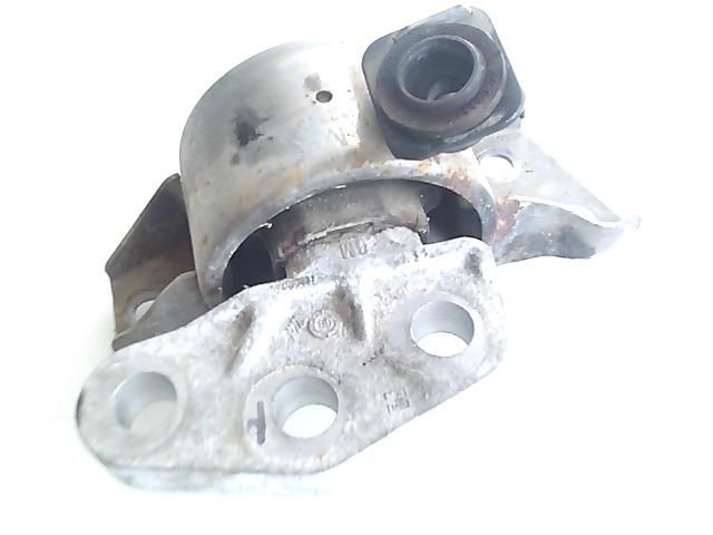 bontott OPEL CORSA D Motor Tartó Bak Jobb