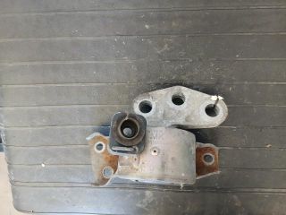 bontott OPEL CORSA D Motor Tartó Bak (Pozíciófüggetlen)
