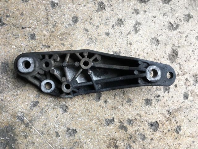 bontott OPEL CORSA D Motor Tartó Bak (Pozíciófüggetlen)