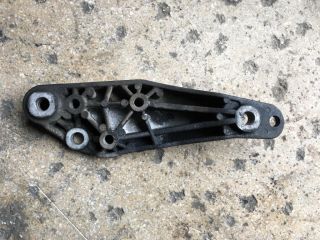 bontott OPEL CORSA D Motor Tartó Bak (Pozíciófüggetlen)