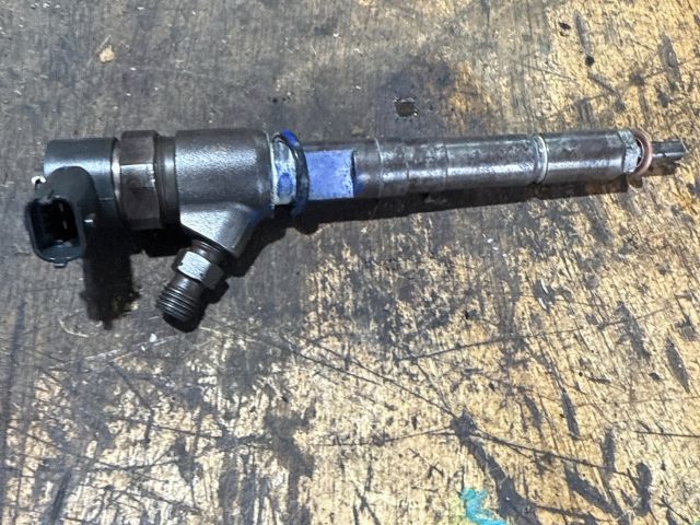 bontott OPEL CORSA D Porlasztó (1 db)