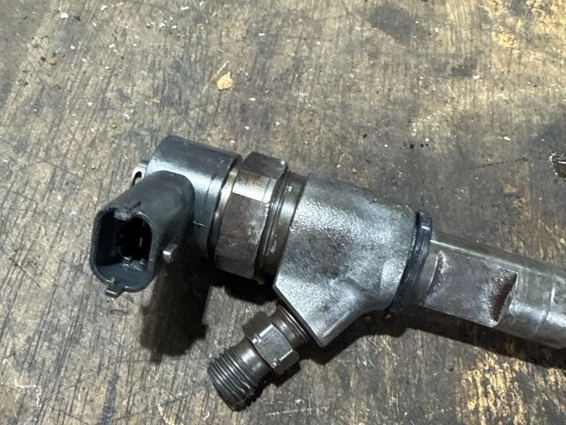 bontott OPEL CORSA D Porlasztó (1 db)