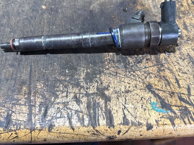 bontott OPEL CORSA D Porlasztó (1 db)