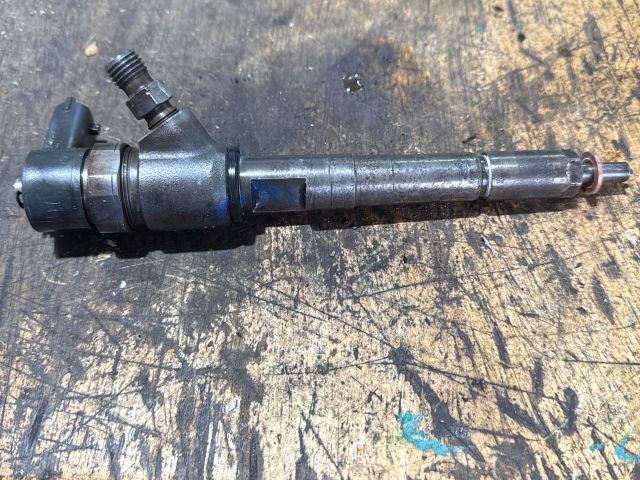 bontott OPEL CORSA D Porlasztó (1 db)