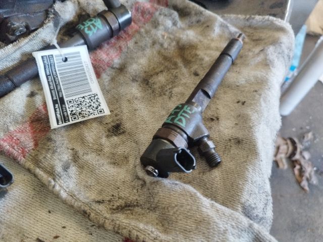 bontott OPEL CORSA D Porlasztó (1 db)