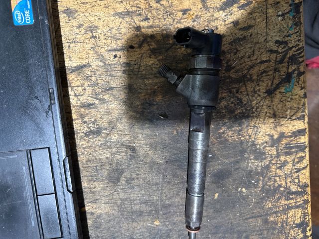 bontott OPEL CORSA D Porlasztó (1 db)