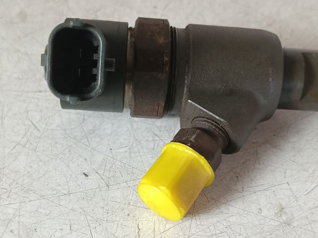 bontott OPEL CORSA D Porlasztó (1 db)