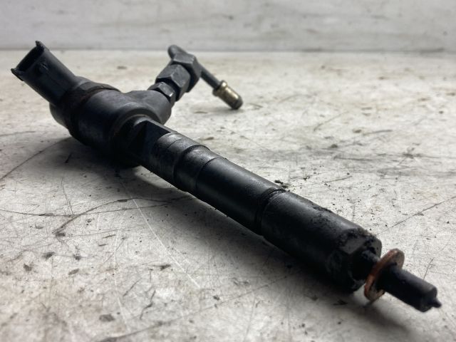 bontott OPEL CORSA D Porlasztó (1 db)