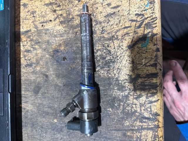 bontott OPEL CORSA D Porlasztó (1 db)