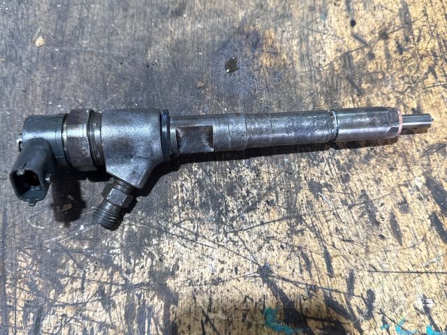 bontott OPEL CORSA D Porlasztó (1 db)