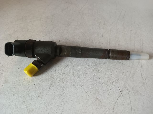 bontott OPEL CORSA D Porlasztó (1 db)