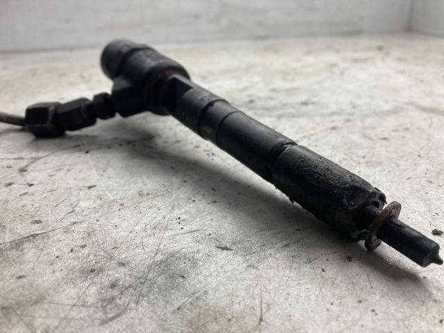 bontott OPEL CORSA D Porlasztó (1 db)