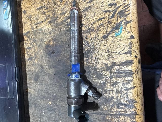 bontott OPEL CORSA D Porlasztó (1 db)