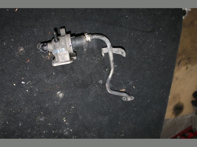 bontott OPEL CORSA D Termosztátház