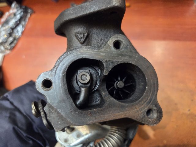 bontott OPEL CORSA D Turbó