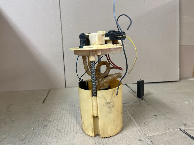 bontott OPEL CORSA D Üzemanyag Szivattyú