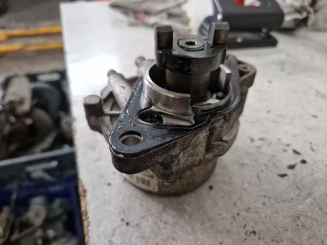 bontott OPEL CORSA D Vákumpumpa