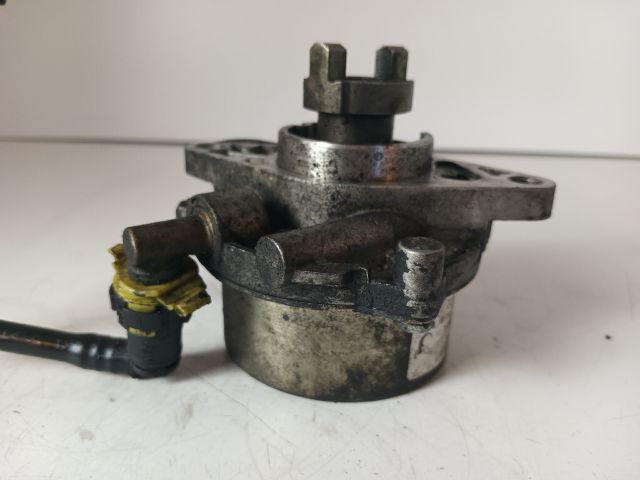 bontott OPEL CORSA D Vákumpumpa