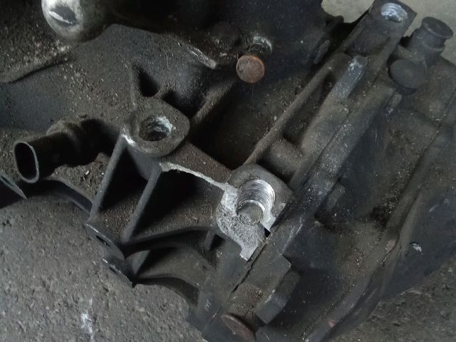 bontott OPEL CORSA D Váltó (Mechanikus)