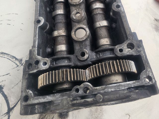 bontott OPEL CORSA D Vezérműtengely Házzal