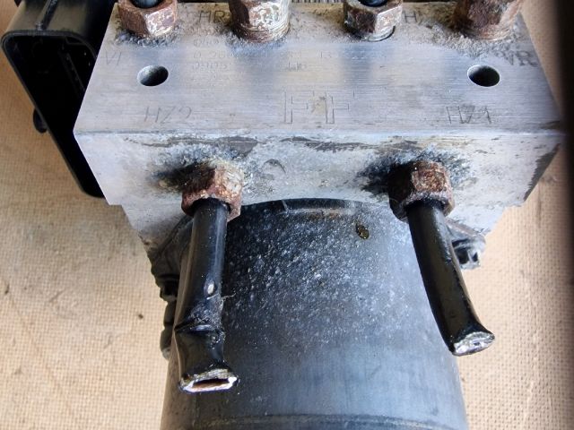 bontott OPEL CORSA D ABS Kocka