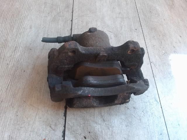 bontott OPEL CORSA D Bal első Féknyereg Munkahengerrel