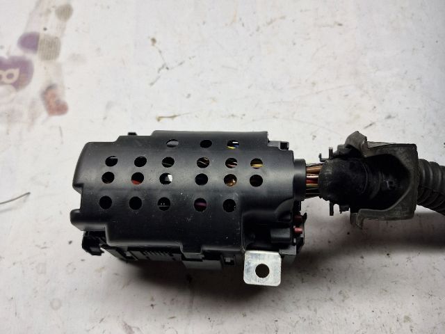 bontott OPEL CORSA D Biztosítéktábla Motortér