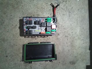 bontott OPEL CORSA D Biztosítéktábla Motortér