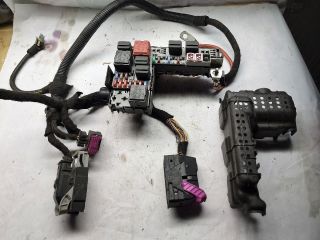 bontott OPEL CORSA D Biztosítéktábla Motortér